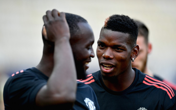 Скоулс: Лукаку страда без Погба