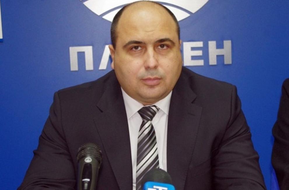 Владислав Николов