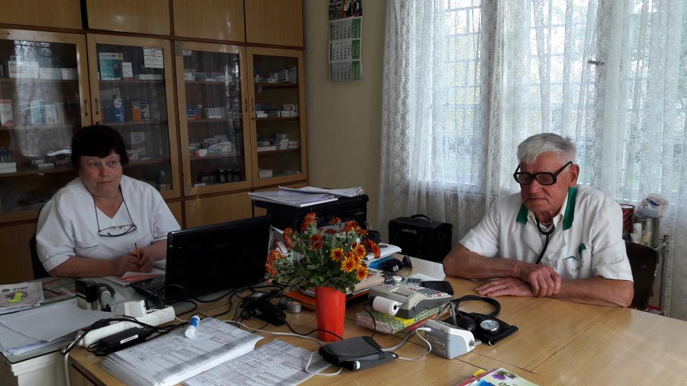  Тези хора, които обичам, не желая да ги напущам, без да има различен сътрудник, който да ме смени, показва доктор Младенов. 