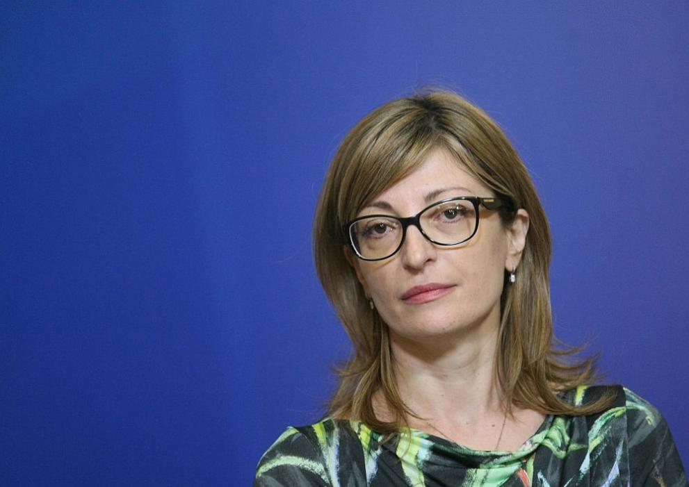 Вицепремиерът и министър на външните работи Екатерина Захариева