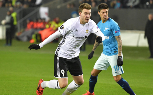 Европейската футболна асоциация УЕФА наказа руският клуб Зенит Санкт Петербург