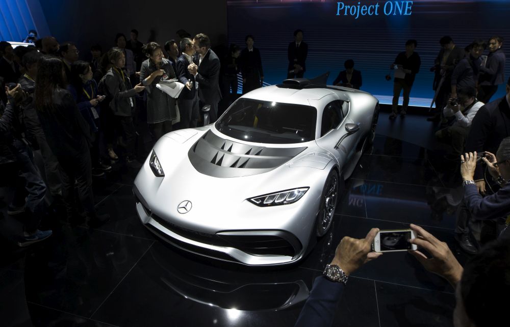 От 27 октомври до 5 ноември Токио беше домакин на 45-тото издание на традиционния автосалон.<br />
<br />
Водещите компании в сектора се надпреварваха да изненадат потенциалните си клиенти с нови иновации. Какво видяха посетителите на автосалона?