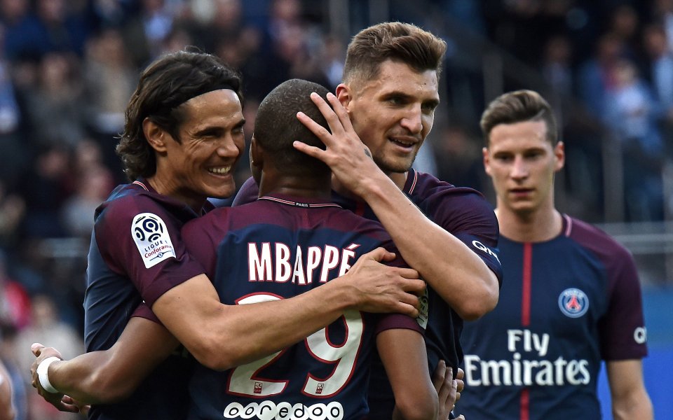 Защитникът на Пари Сен Жермен Тома Мюние е обект на