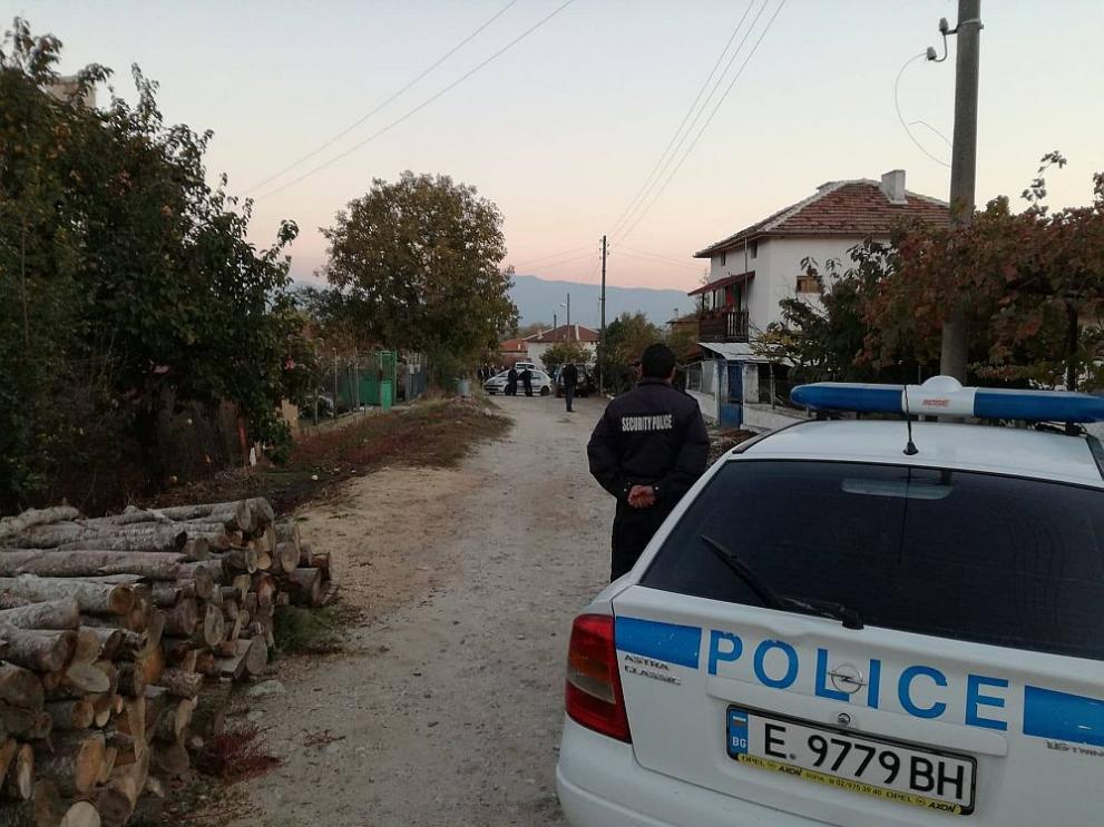 Бивш полицай застреля съсед в село Капатово, след това се самоуби