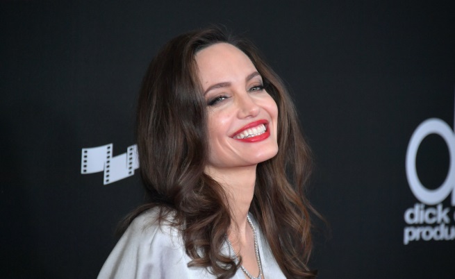 Вижте с кого Анджелина Джоли отпразнува рождения си ден