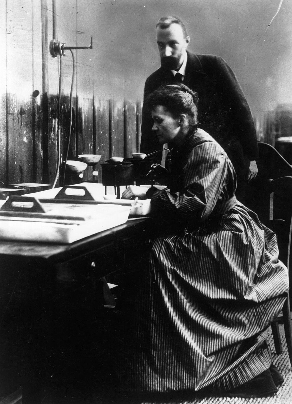 През 1903 г. е удостоена с Нобелова награда за физика заедно с Анри Бекерел и съпруга си Пиер Кюри за работата им в областта на радиоактивността.