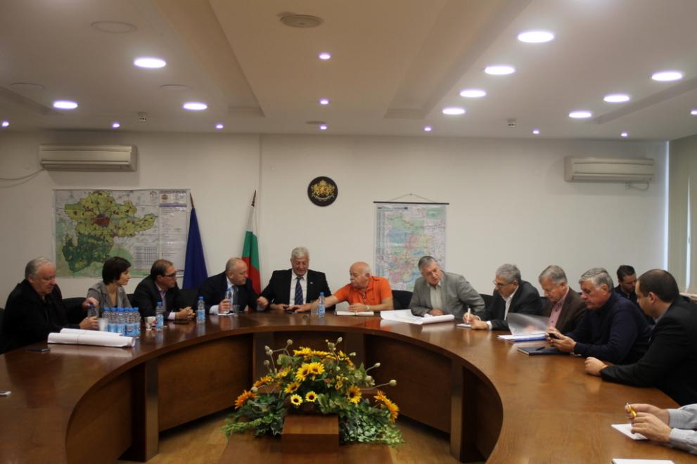 среща при областния управител за реконструкцията на Асеновградско шосе