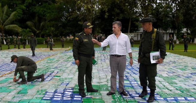 Президентът на Колумбия Хуан Мануел Сантос обяви залавянето на 12