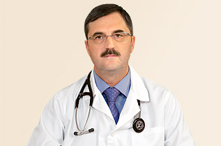 Д-р Анастас Стойков e специалист кардиолог с над 25-годишна практика. Преподава Вътрешни болести и Кардиология в Медицински университет, София