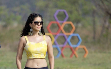 instagram.com/sunnyleone