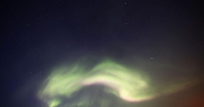 Забележително северно сияние озари небето над Финландия предаде Ройтерс Some