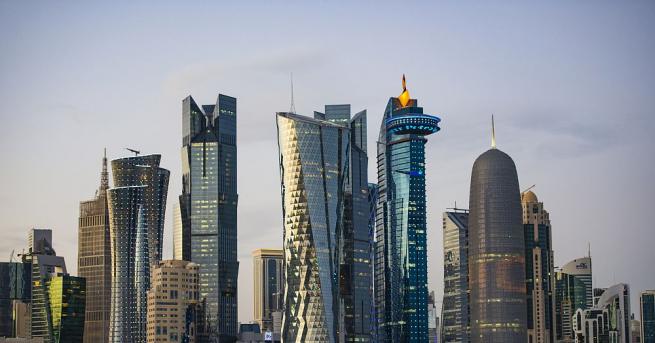 Катар съобщи че е назначил жени в един от главните