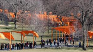 Опакованият Райхстаг