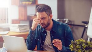 сън умора работа бюро