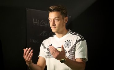 Арсенал заби цена от 30 милиона на Йозил