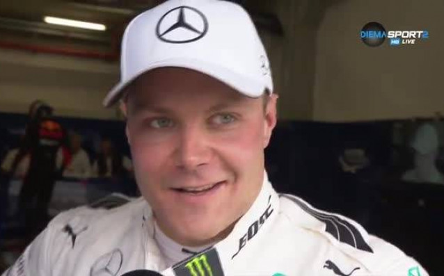 Пилотът на Мерцедес Валтери Ботас който спечели квалификацията преди Гран