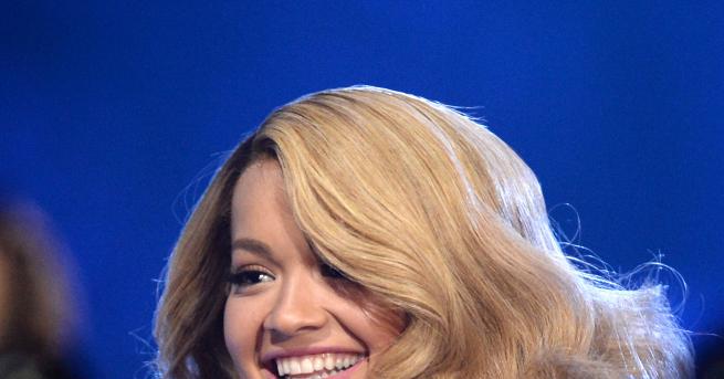 Американската поп певица Рита Ора предизвика любопитството на своите почитатели