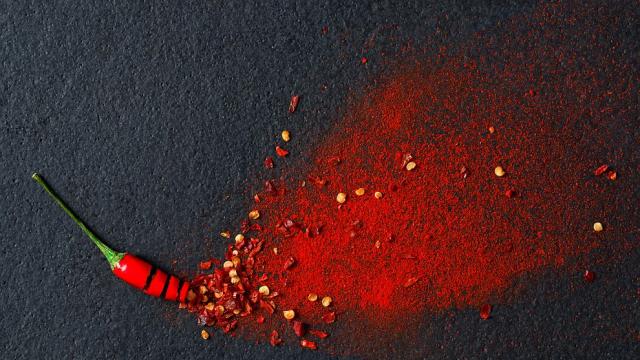 Ед Къри постави нов рекорд с три пъти по-люта чушка (СНИМКИ)