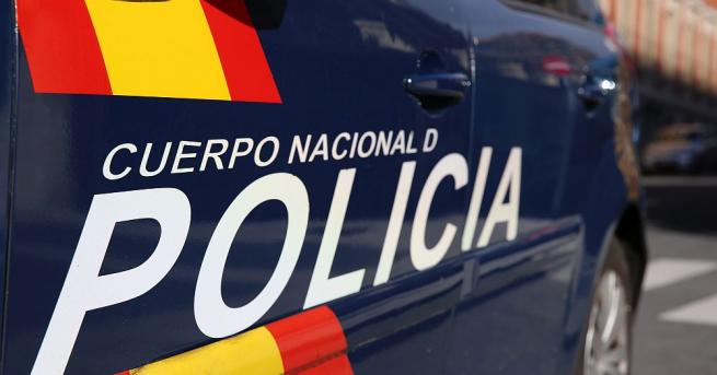 Гражданската гвардия на Испания с подкрепата на полицейските служби на