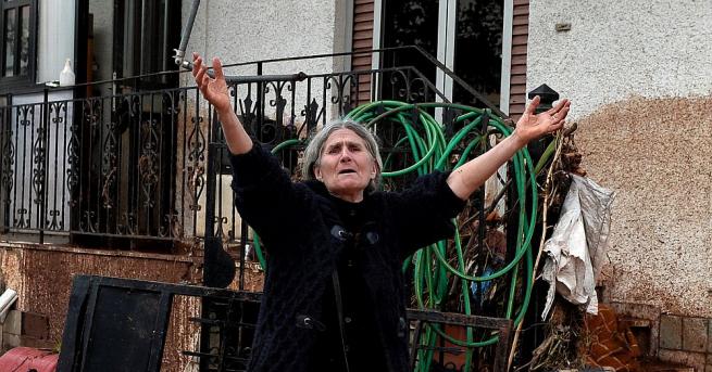 Жертвите след наводненията в Гърция станаха 16 съобщиха властите в