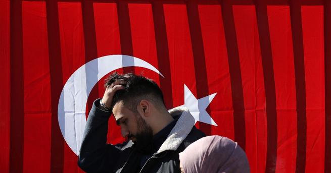 В каква страна живеят турците Известният турски публицист Бюлент Мумай