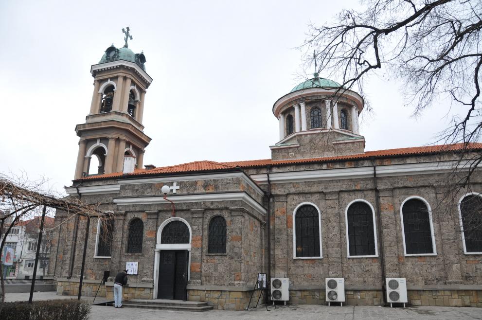 Храм Света Петка в Пловдив