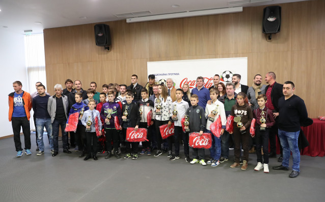 Асоциацията на Българските футболисти за 18 а поредна година награди талантливи