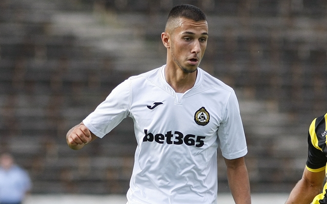 Халфът Георги Йомов продължава възстановяването си от контузия в ръката