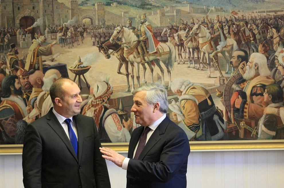  Президентът Румен Радев и ръководителят на Европейския парламент Антонио Таяни 