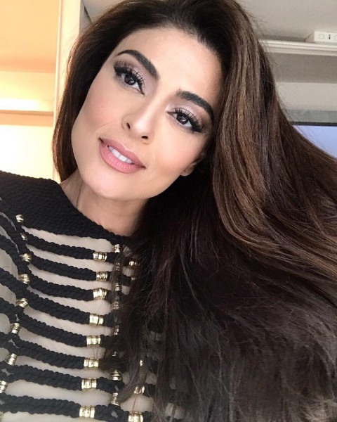 Жулиана Паес1