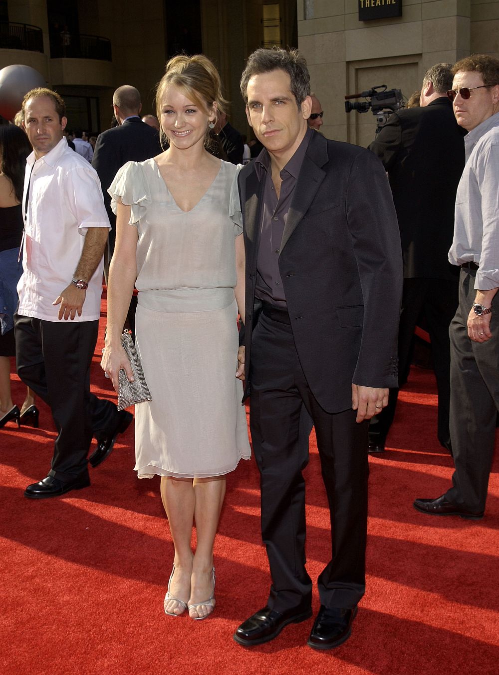 През 2000 г. минават под венчило и актьорите Бен Стилър и Кристин Тейлър. Двамата се срещат по време на снимките не телевизионно шоу година по-рано. Имат дъщеря и син, родени съответно през 2002 и 2005 г. Уви, те се развеждат през 2017 г. На снимката: Бен Стилър и Кристин Тейлър през 2000 г.