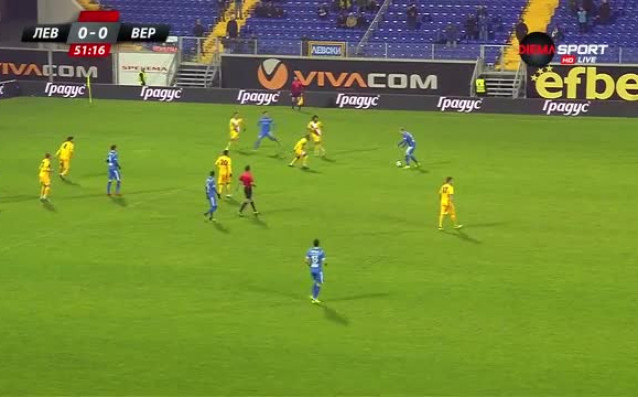 Левски победи Верея с 1 0 след много спорен гол