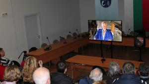 филм Каварна