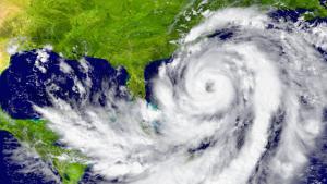 Мощта тропическа циклонна буря отне живота на най малко четирима души
