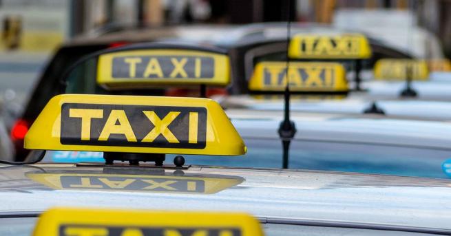 Пловдивските таксиметрови шофьори излизат на протест днес съобщи за Дарик
