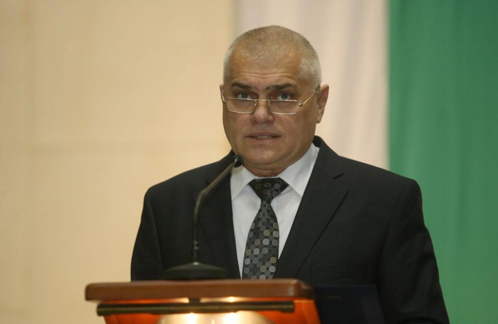 Министър Валентин Радев
