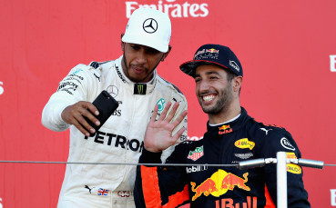 Шефът на Ред Бул: Хамилтън глупаво отписа Рикиардо