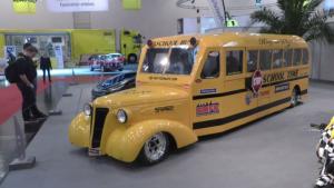 реактивен автобус