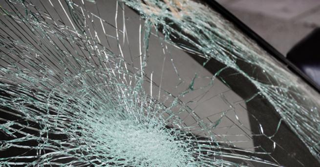 Централата на ГЕРБ в Благоевград осъмна със счупена витрина Неизвестен засега