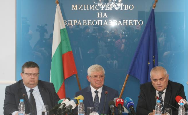  От взаимният брифинг на министрите на опазването на здравето, вътрешните работи и основния прокурор пристигна новината за започващи инспекции във всички държавни и общински лечебни заведения 