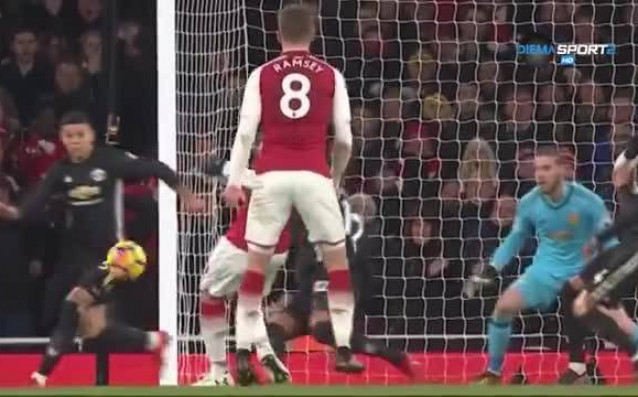 Вратарят на Манчестър Юнайтед Давид де Хеа направи невероятен мач