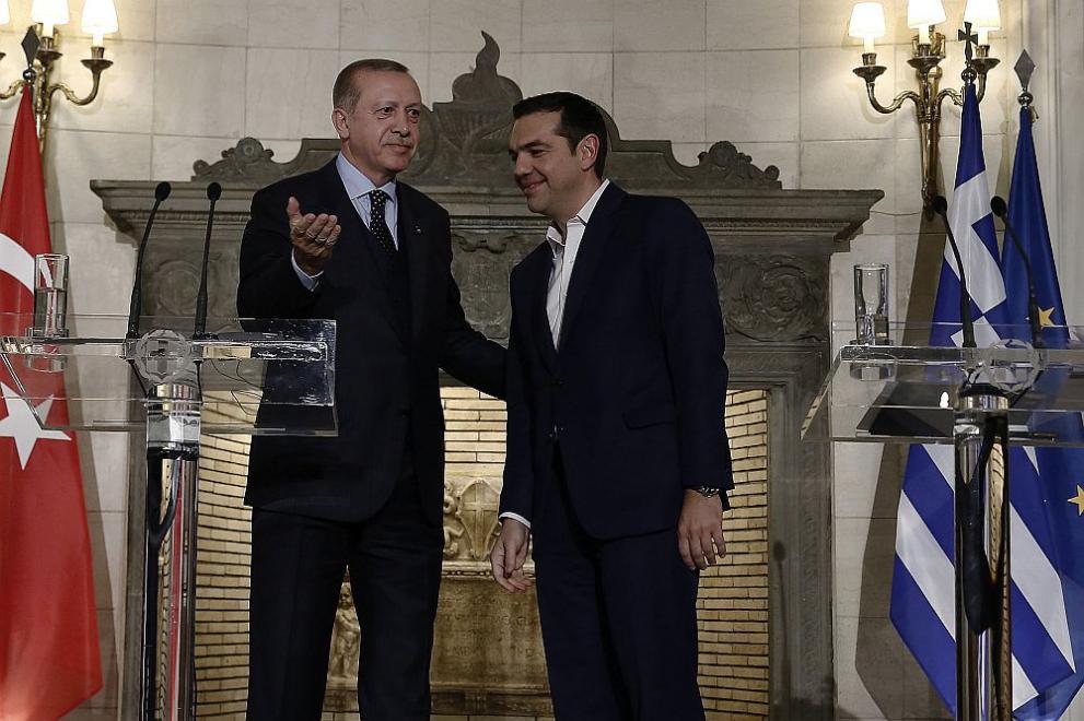 Турският президент Реджеп Ердоган е на посещение в Гърция, където се срещна с премиера Алексис Ципрас и президента Прокопис Павлопулос
