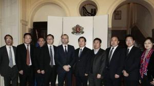 китайски фирми