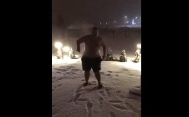 Така се загрява за дерби!