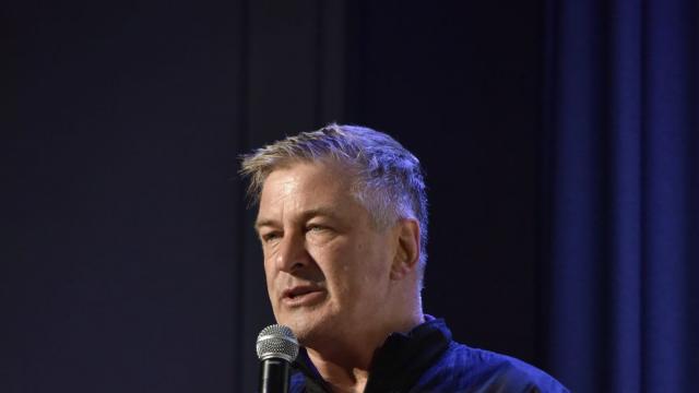 Алек Болдуин се отказа да играе бащата на Батман
