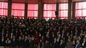 абсолвенти получават дипломите си в Аграрния университет