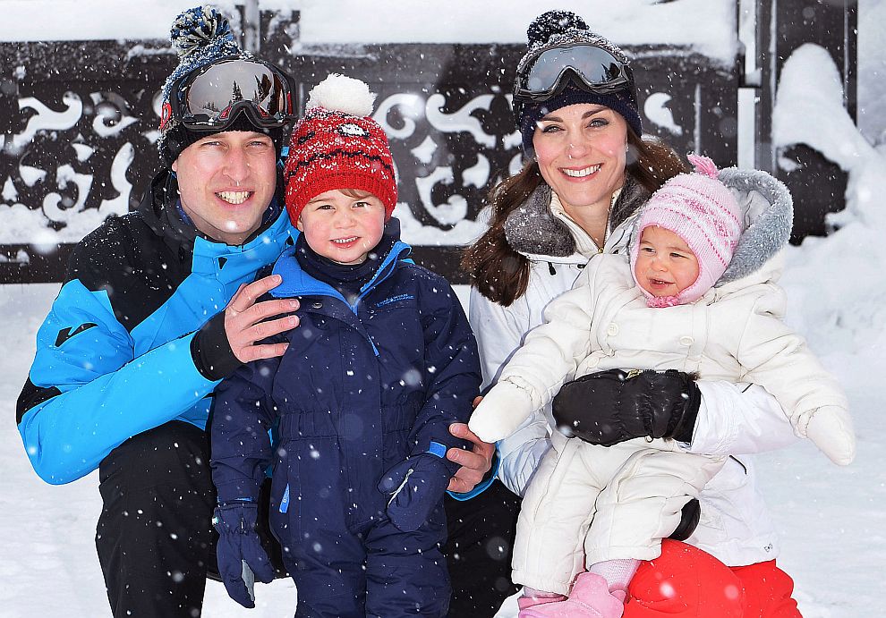 Уилям, Кейт, Джордж и Шарлот на ски във Френските Алпи през март 2016