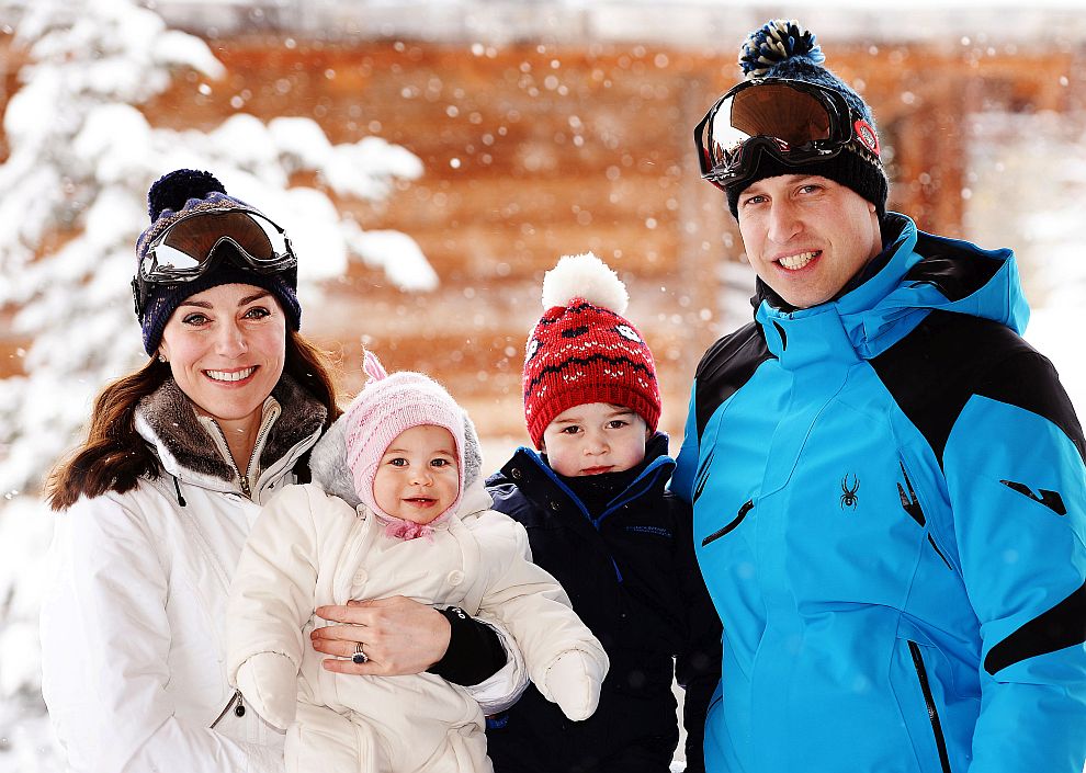 Уилям, Кейт, Джордж и Шарлот на ски във Френските Алпи през март 2016
