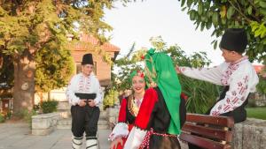 носии българи