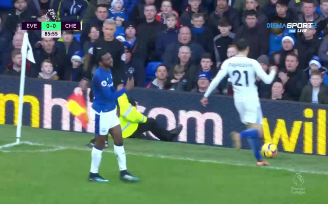 Евертън успя да продължи успешната си поредица под ръководството на